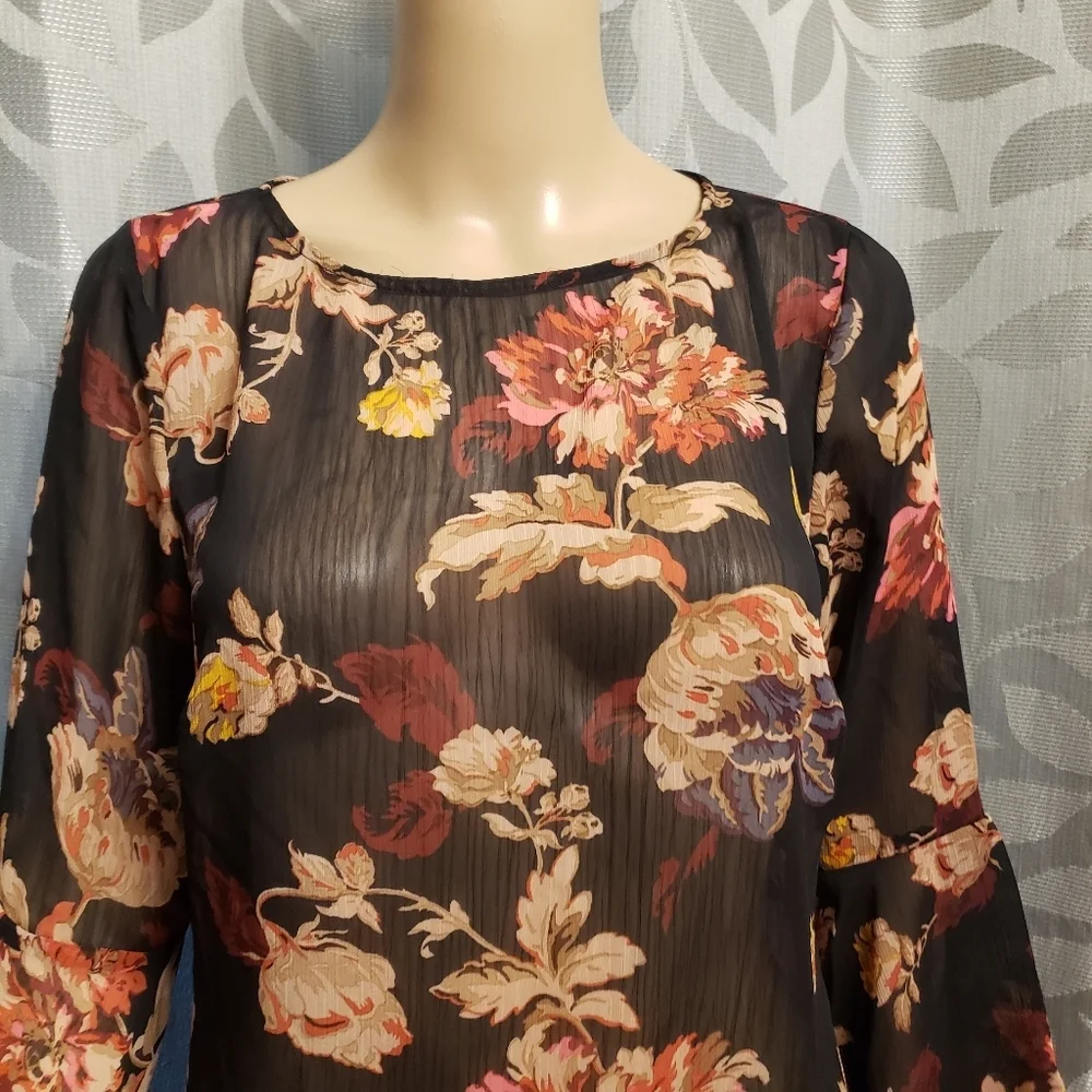 Black Floral Sheer Blouse Size - Picture 2 of 13